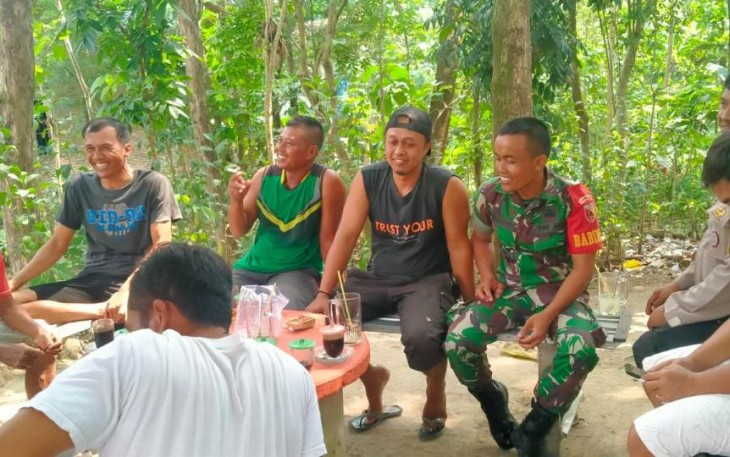 Silaturahmi bersama tokoh masyarakat desa binaan