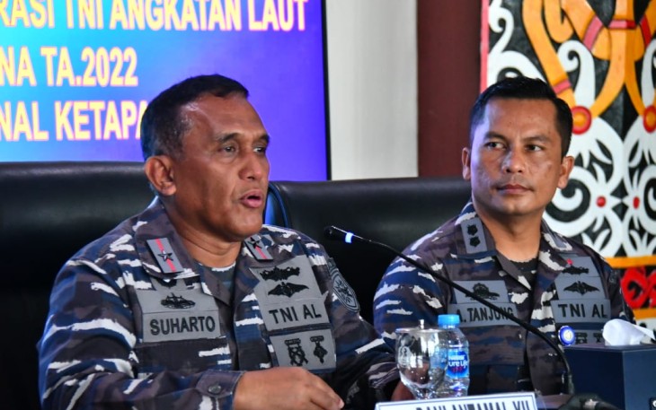 Danlantamal XII Laksma TNI Suharto saat memberikan sambutan