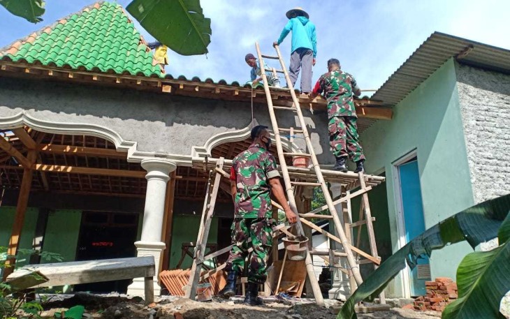 Rehab masjid desa binaan