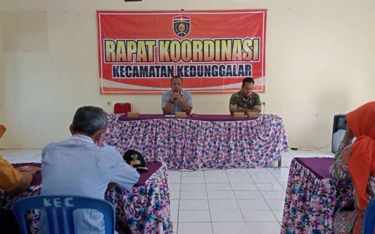 Peltu Agus saat menghadiri rakor tingkat kecamatan 