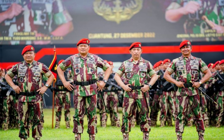 Kapolri Jenderal Listyo Sigit Prabowo bersama Panglima TNI, Kasad dan Danjen Kopassus 