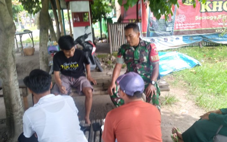 Koptu Ilham saat komsos bersama warga binaan 