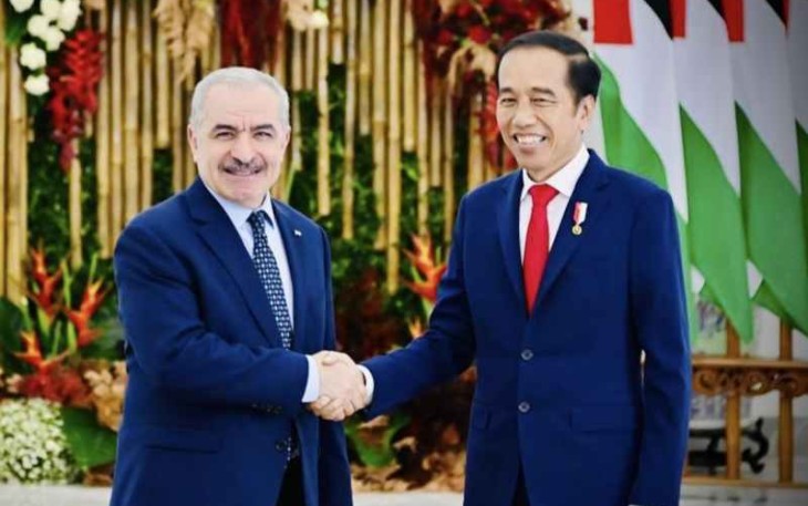 Presiden Jokowi saat menerima kunjungan PM Palestina Mohammad I.M Shtayyeh di istana kepresidenan Bogor 