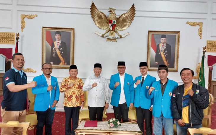 Foto bersama usai Audiensi Jumat (1/4/2022).