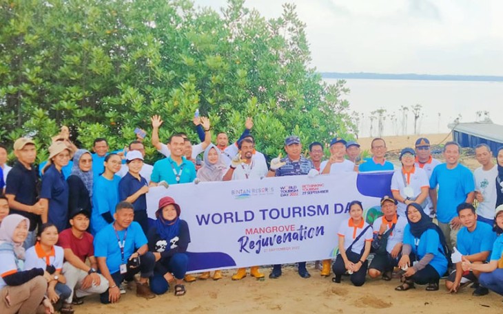 Bintan Resorts Tanam 1000 Bakau dan Bersihkan Sungai