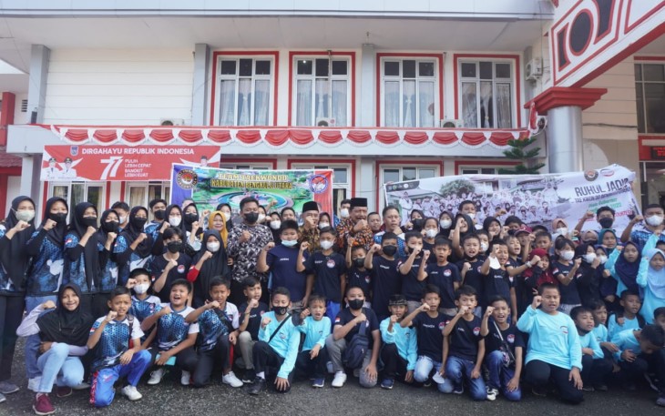 Kontingen Taekwondo Bengkulu Utara saat foto bersama