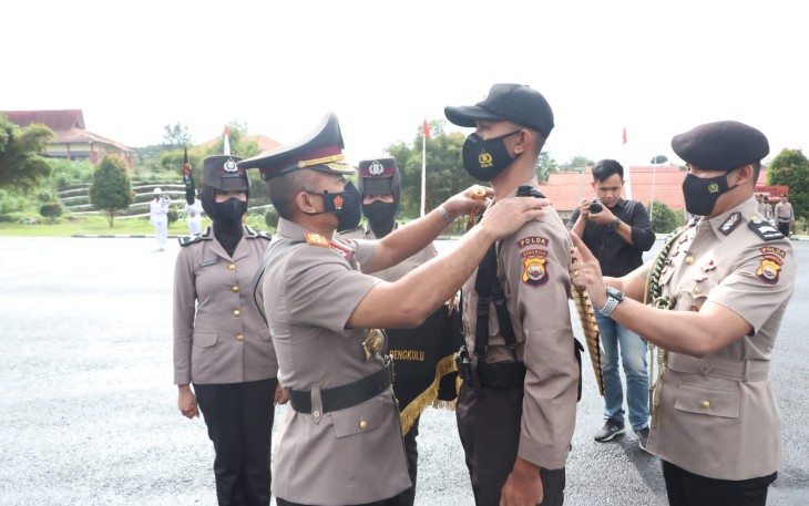 Kapolda saat secara Resmi Lantik Siswa Ikuti Pendidikan di SPN Polda Bengkulu