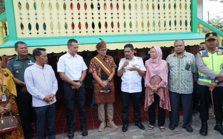 Menparekraf saat Berkunjung ke Rumah Adat Kota Tebing Tinggi 