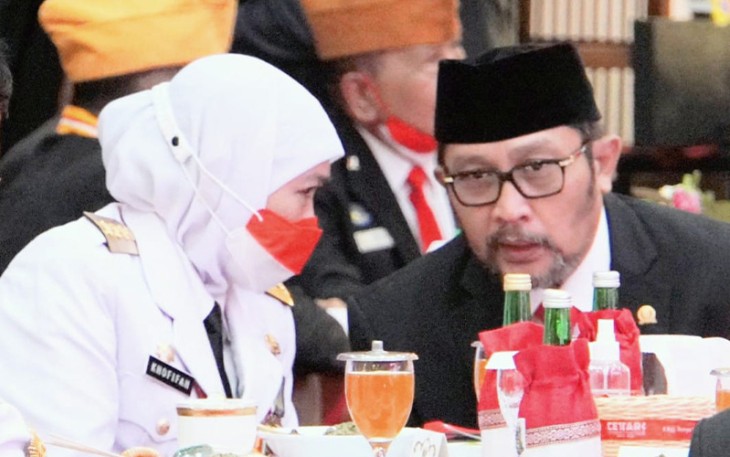 Wakil Ketua DPRD Jawa Timur, Sahat Tua Simanjuntak saat bertemu Gubernur Jatim