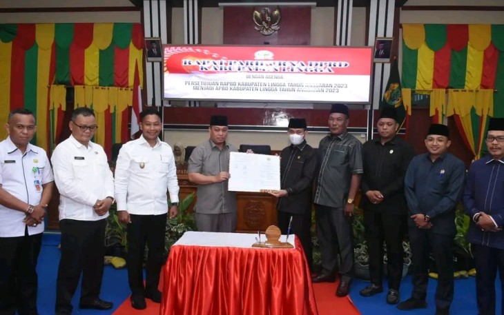 Rapat paripurna DPRD Kabupaten Lingga tentang Persetujuan RAPBD Kabupaten Lingga Tahun Anggaran 2023, yang digelar pada Rabu (23/11/2022).