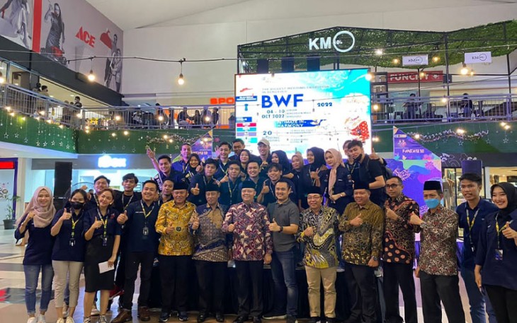  Gubernur Bengkulu Rohidin Mersyah pada Malam Puncak Event Fantasi 1.0, Minggu (2/10/2022) di atrium Bencoolen Mall.