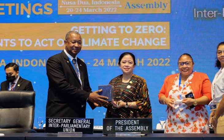 Sidang IPU ke-144 Banjir Pujian
