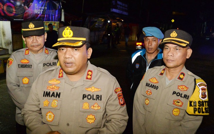 Kapolres Bogor AKBP Iman Imanuddin saat turut patroli malam