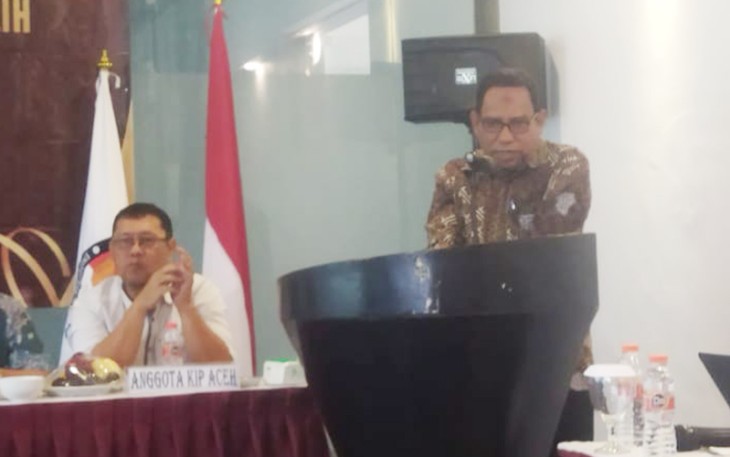  Ketua KIP Aceh Timur Sofyan saat berikan sambutan