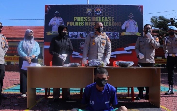 Ekspos tersangka dan barang bukti Polres Rejang Lebong