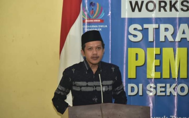 Wakil Bupati Trenggalek,Syah Muhamad Natanegara saat membuka Workshop Strategi Pembelajaran Inovatif Bagi Sekolah Dasar, di Hotel Hayam Wuruk, Kamis (19/10/2023)