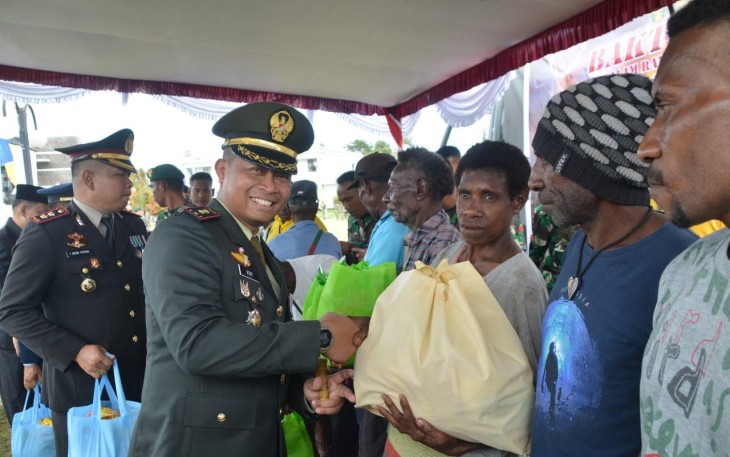 Kodim 1710/Mimika saat Gelar Baksos Saat Perayaan HUT Ke-78 TNI