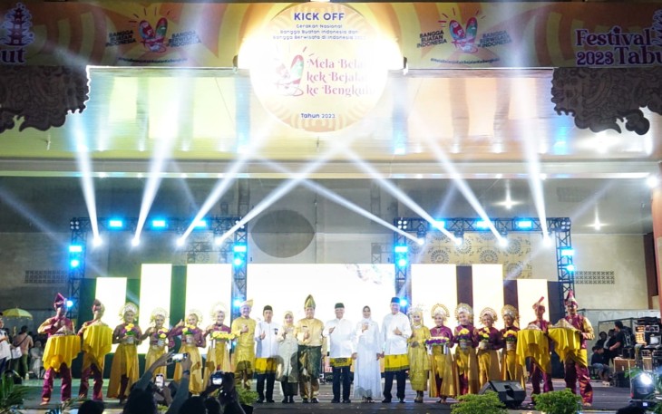 Gubernur Bengkulu Rohidin Mersyah Resmi Tutup Festival Tabut 2023
