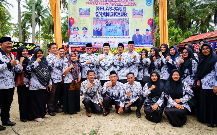 Puncak Peringatan HGN dan HUT ke-78 PGRI