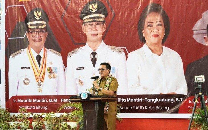 Wali Kota Maurits Mantiri Buka Gelar Karya Kepala Sekolah TK/Paud, SD dan SMP se-Kota Bitung