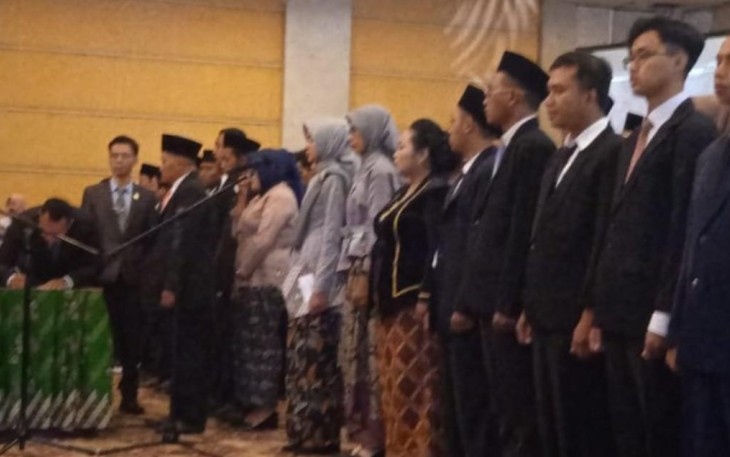 KPU Tulungagung saat Lantik 95 Anggota PPK Pemilu 2024