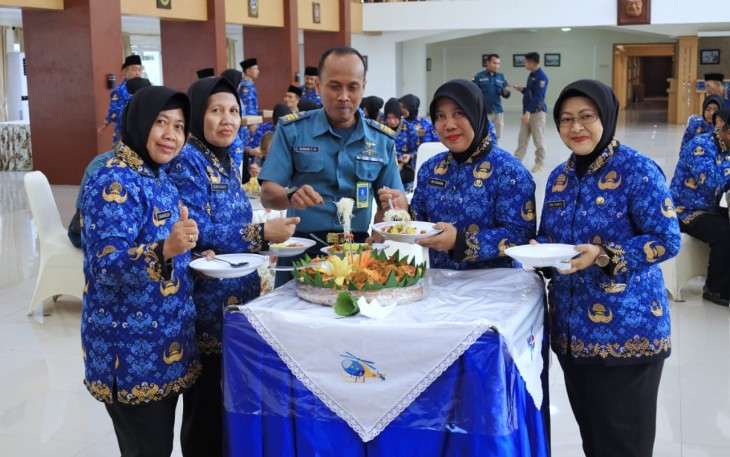 PNS Puspenerbal Peringati HUT Korpri ke-52