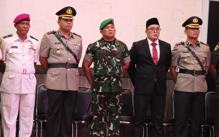 Waka Polrestabes Medan saat Hadiri Pengukuhan Paskibraka di Kantor Wali Kota 