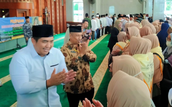 Bupati Bintan Roby Kurniawan  