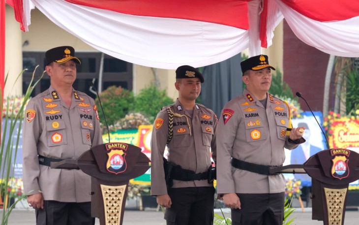 Polda Banten Gelar Penyerahan Pataka Gawe Kuta Baluwarti