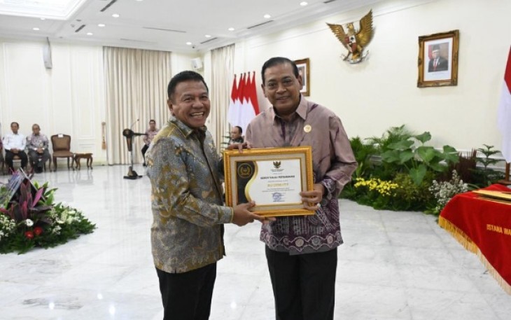 Wakil Menteri Pertahanan RI M. Herindra menghadiri acara Penganugerahan Keterbukaan Informasi Publik (KIP) Tahun 2023 yang diselenggarakan di Aula Istana Wakil Presiden Jakarta, Selasa (19/12/2023)