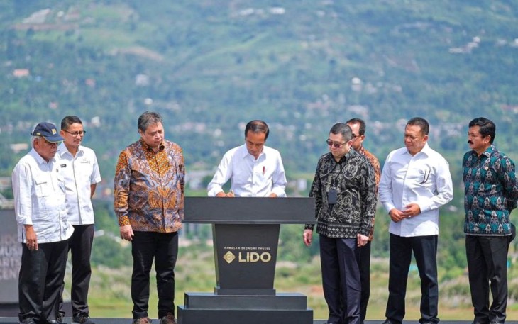 Presiden Joko Widodo saat meresmikan Kawasan Ekonomi Khusus MNC Lido City, di Kabupaten Bogor, Jumat (31/3/23). 