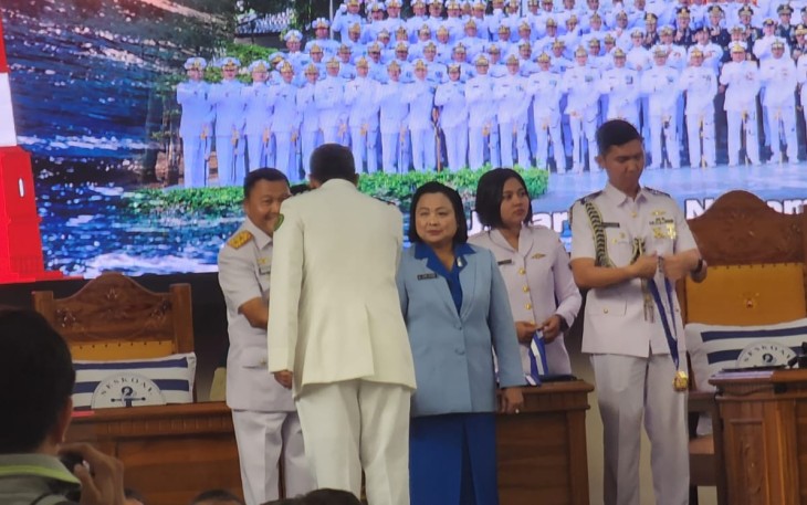 Gubernur AAL Hadiri Wisuda Dan Upacara Penutupan Dikreg Seskoal Angkatan ke-61 Tahun 2023