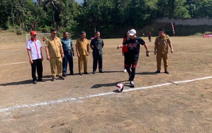 Kasatfaslan Lanudal Manado Hadiri Opening Ceremony Sepakbola Piala Bupati Minut 2023