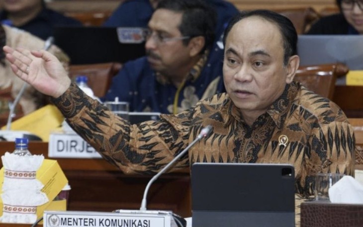 Menkominfo Budi Arie Setiadi dalam Rapat Kerja Komisi I DPR RI mengenai Diseminasi Informasi dan Dukungan Infrastruktur TIK Pemilu 2024 di Senayan, Jakarta Pusat, Rabu (29/11/2023).