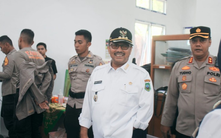 Bupati Pasaman H Benny Utama bersama Kapolres AKBP Yudho Huntoro 