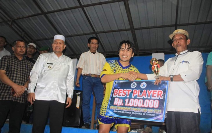 Penyerahan Piala best player