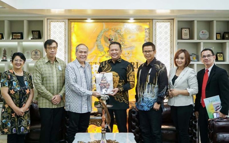 Bamsoet saat menerima jajaran PFN dan iCoachChannel, di Jakarta, Selasa (4/3/23).