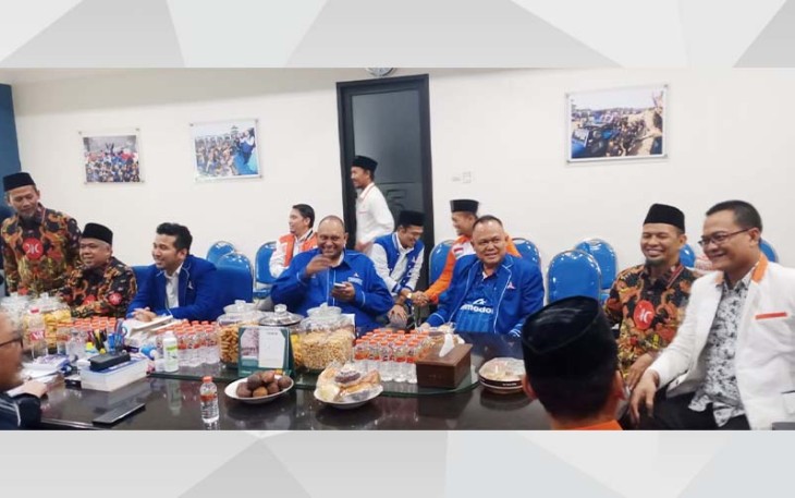 Rapat kordinasi dan persiapan kunjungan Anies di Kantor DPW Partai NasDem Jawa Timur, Rabu (8/3/2023) malam.
