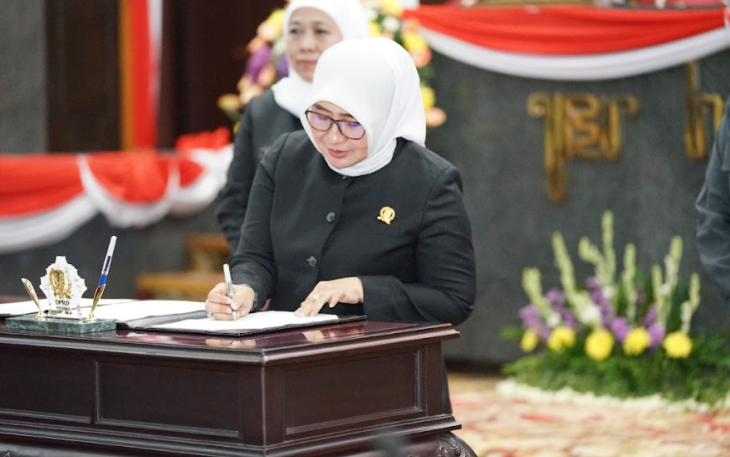 Wakil Ketua DPRD Jawa Timur Anik Maslachah