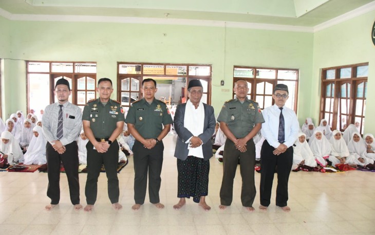 Pondok Pesantren Putri Al Iman Ponorogo