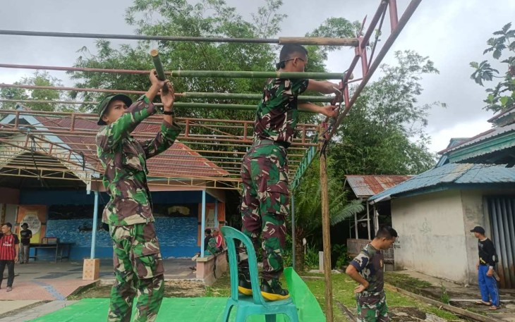 Dekorasi dan Bersihkan Lingkungan Gereja St.Yohanes 