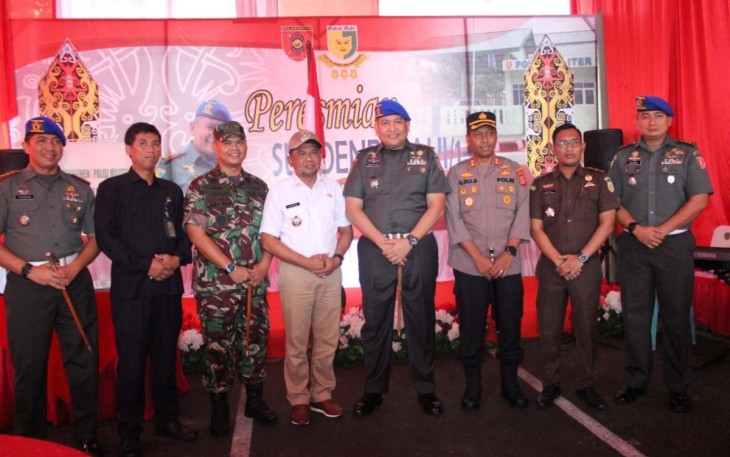 Foto bersama peresmian Subdenpom VI/1-4 PPU