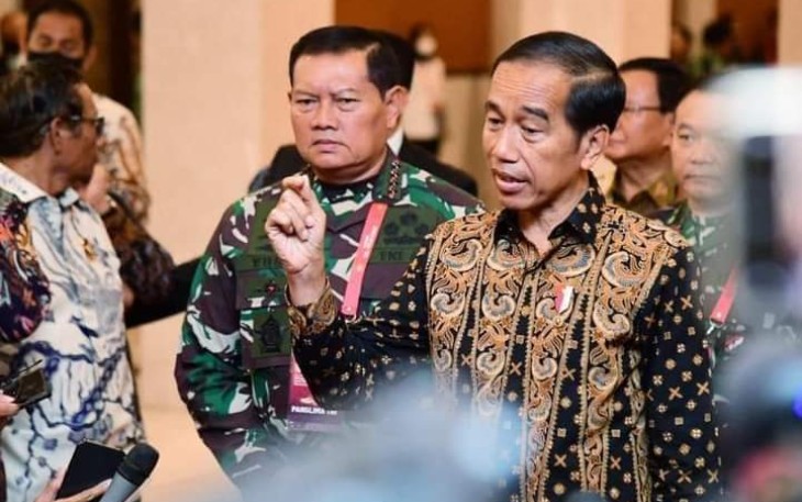 Presiden Jokowi saat memberikan keterangan pers usai pembukaan Rapim TNI Polri di Jakarta 