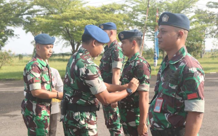 Kenaikan pangkat personel lanud Sugiri Sukani 