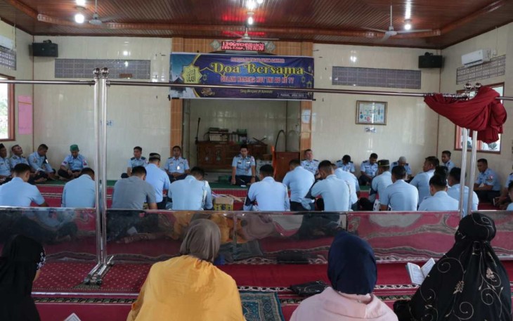 Doa bersama personel Lanud Sutan Sjahrir 