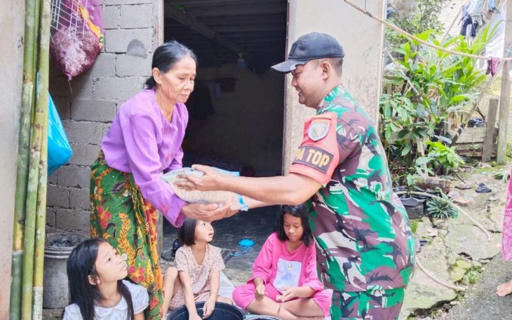 Salurkan zakat ke warga perbatasan 