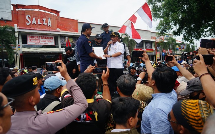 Pj Bupati Pati menemui para nelayan 