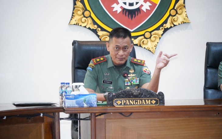 Pangdam IX Udayana Mayjen TNI Sonny Aprianto 