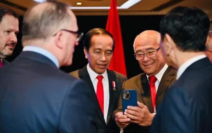 Presiden Joko Widodo saat berdialog dengan investor Australia, Selasa (4/7)