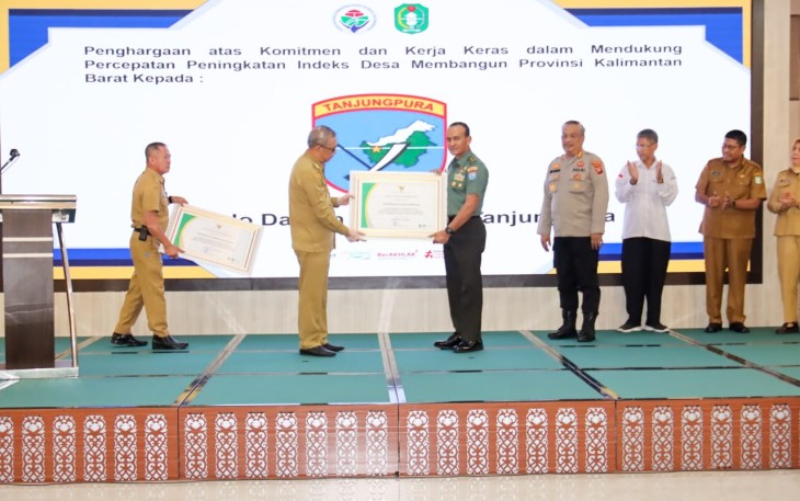 Kodam XII/Tpr Terima Penghargaan Gubernur Kalbar